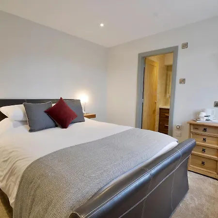 The Cayley Arms Inn